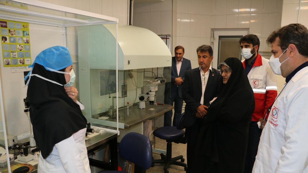 بازدید نماینده تهران در مجلس از مجتمع درمانی هلال احمر
